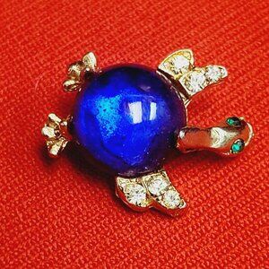 Vintage Brooch Pin Gold Tone Turtle Blue Round Stone Shell Green Eye Rhinestones
